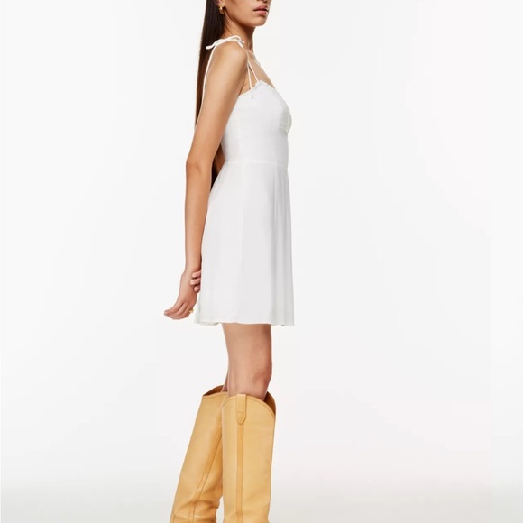 Wilfred Aritzia Fable Dress with B&W Floral Pattern - Picture 3 of 10